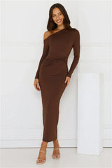 Looks That Talk Off Shoulder Maxi Dress Brown